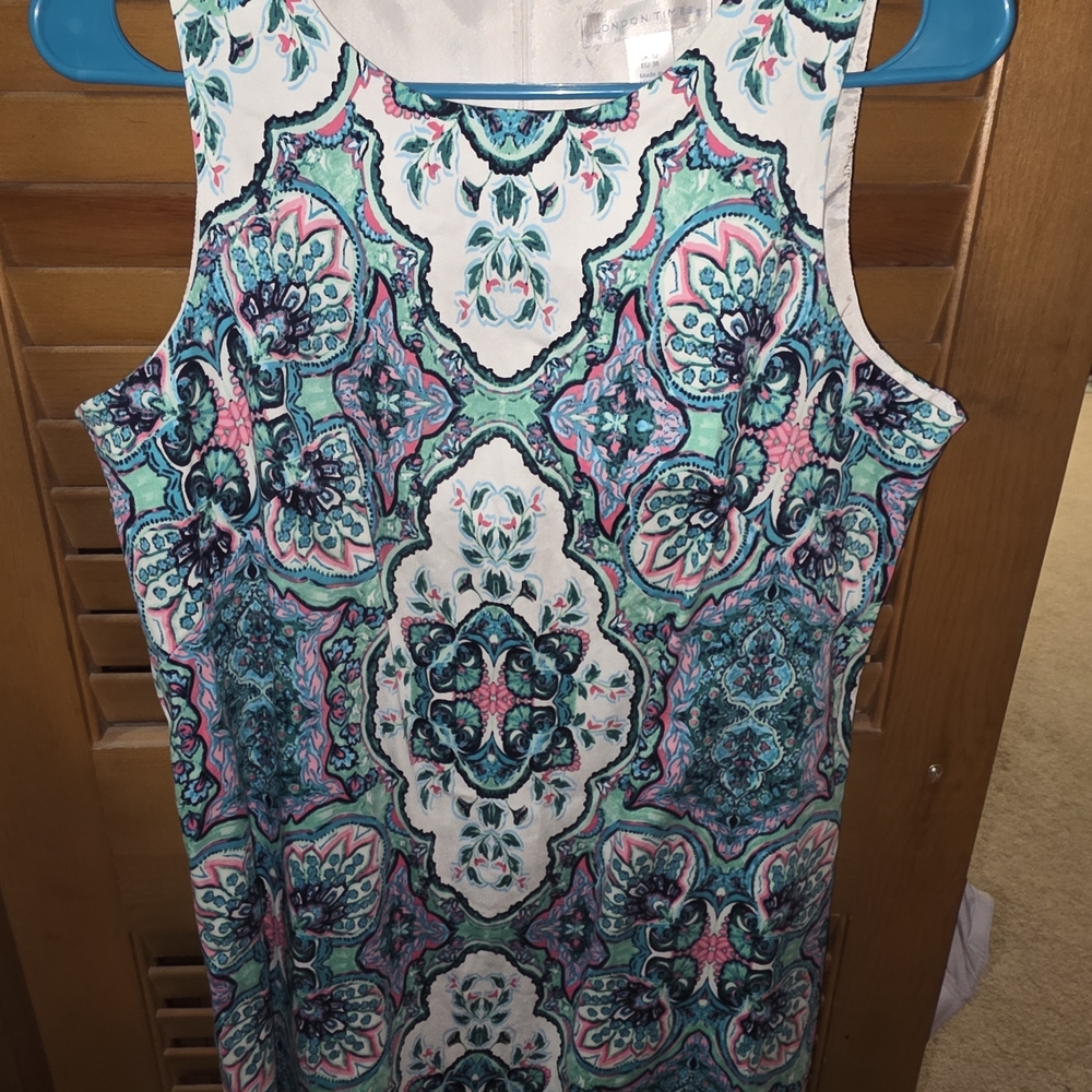 Colorful Sleeveless Patterned Dress